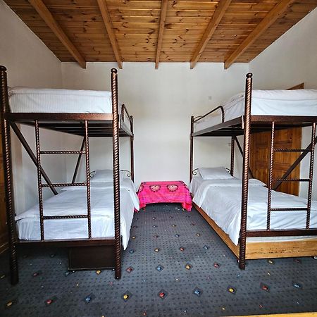 Sim-Sim Hostel & Backpackers ซามาร์คันด์ ภายนอก รูปภาพ