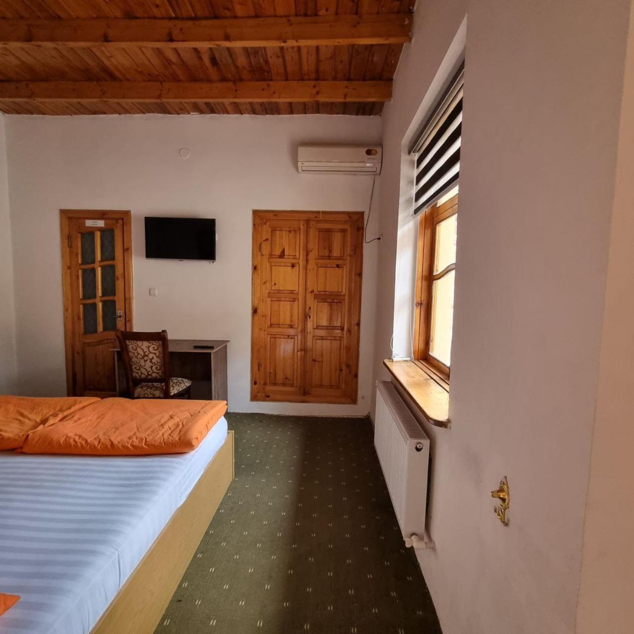 Sim-Sim Hostel & Backpackers ซามาร์คันด์ ภายนอก รูปภาพ